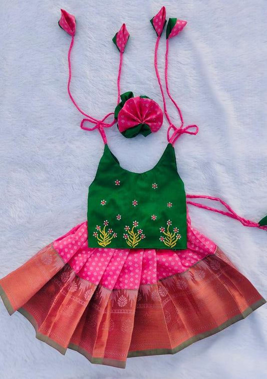 Green and Pink Pattu Pavada