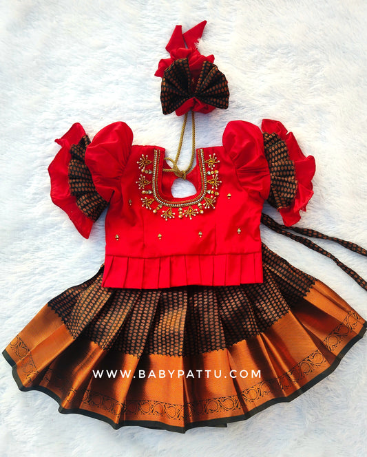 Red & Black Pattu Pavada