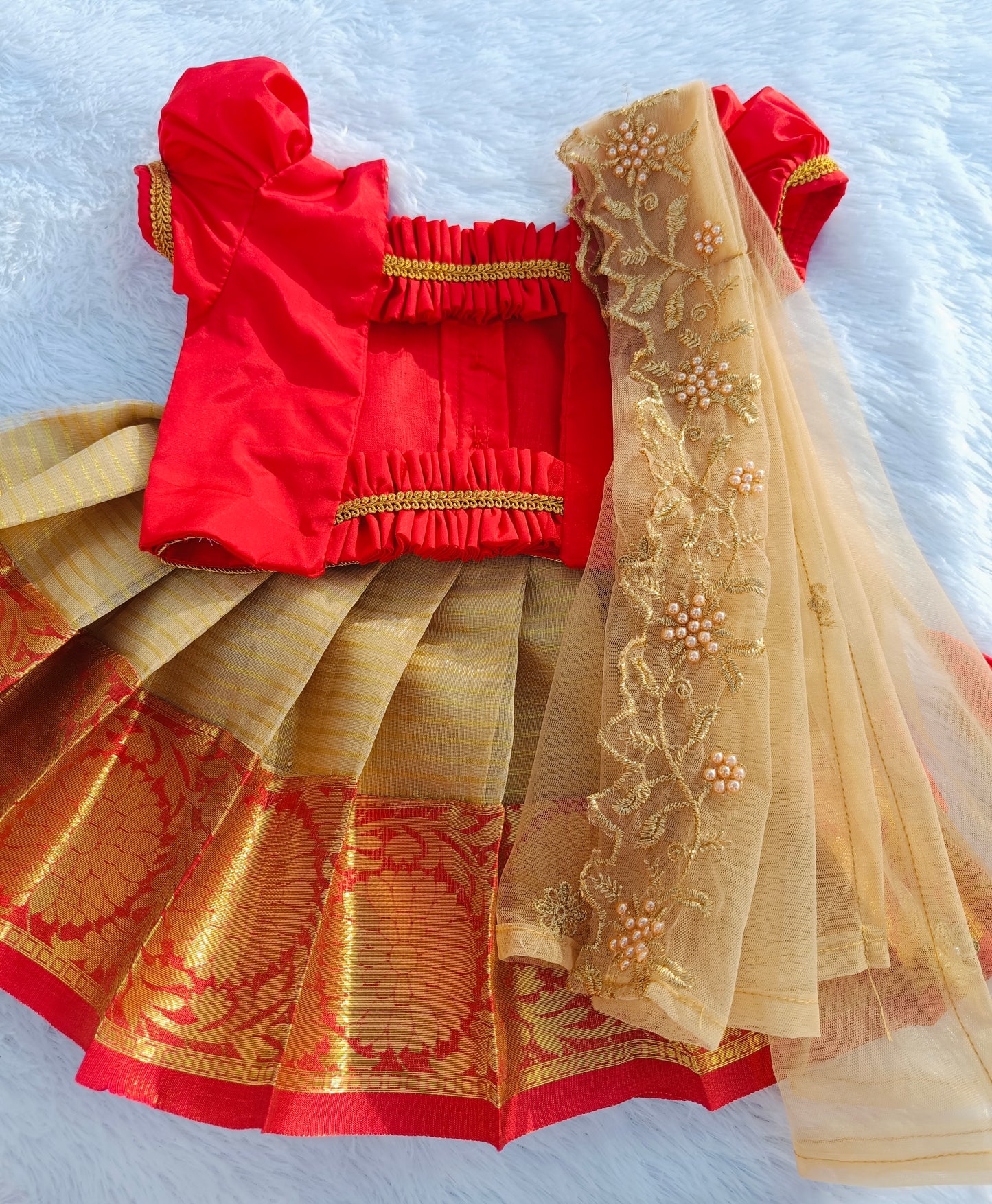 Red & Gold with detachable duppata