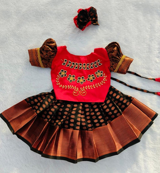 Red & Black Pattu Pavada